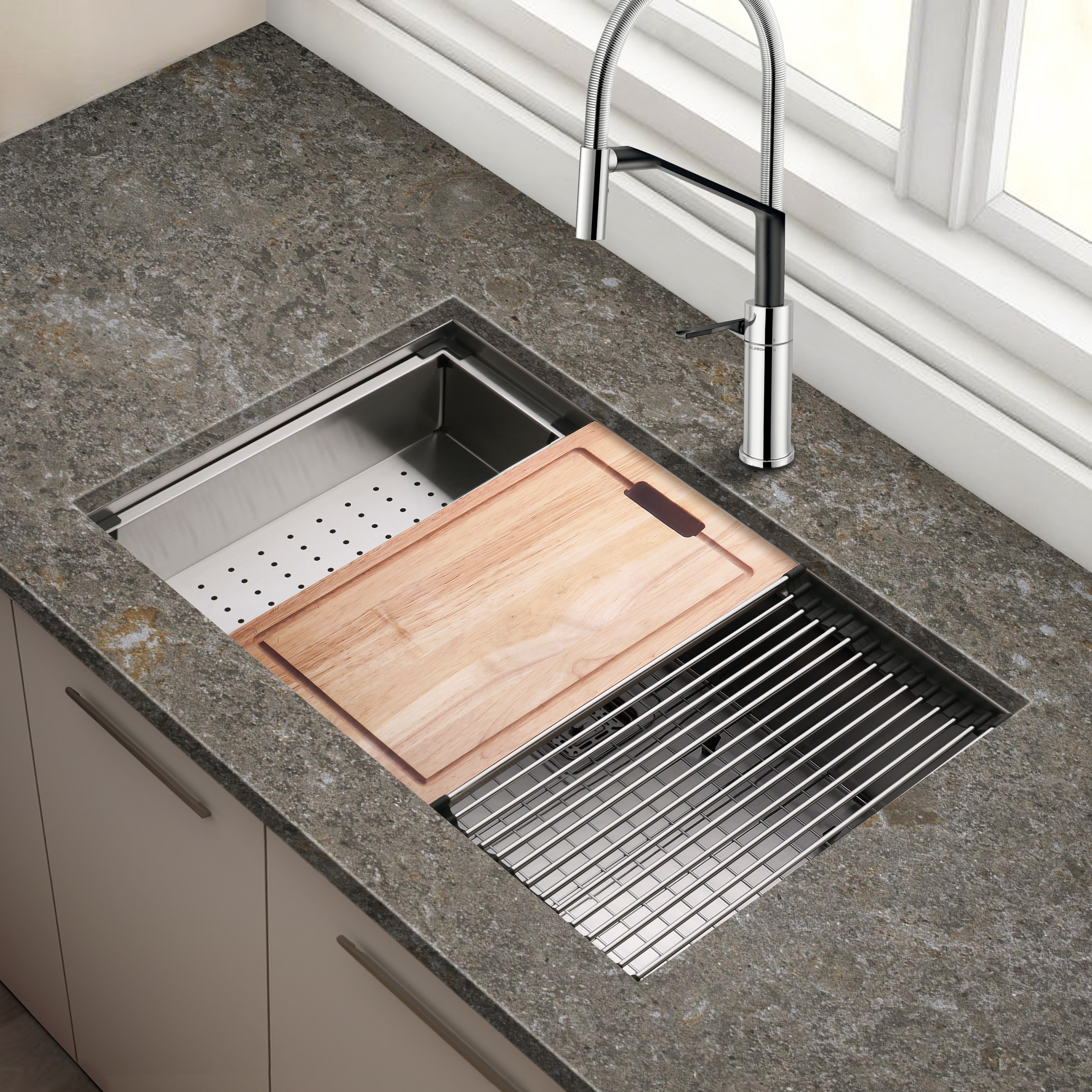 32 Workstation Kitchen Sink Undermount 16 Gauge Stainless Steel 50/50 Double Bowl with Accessories 