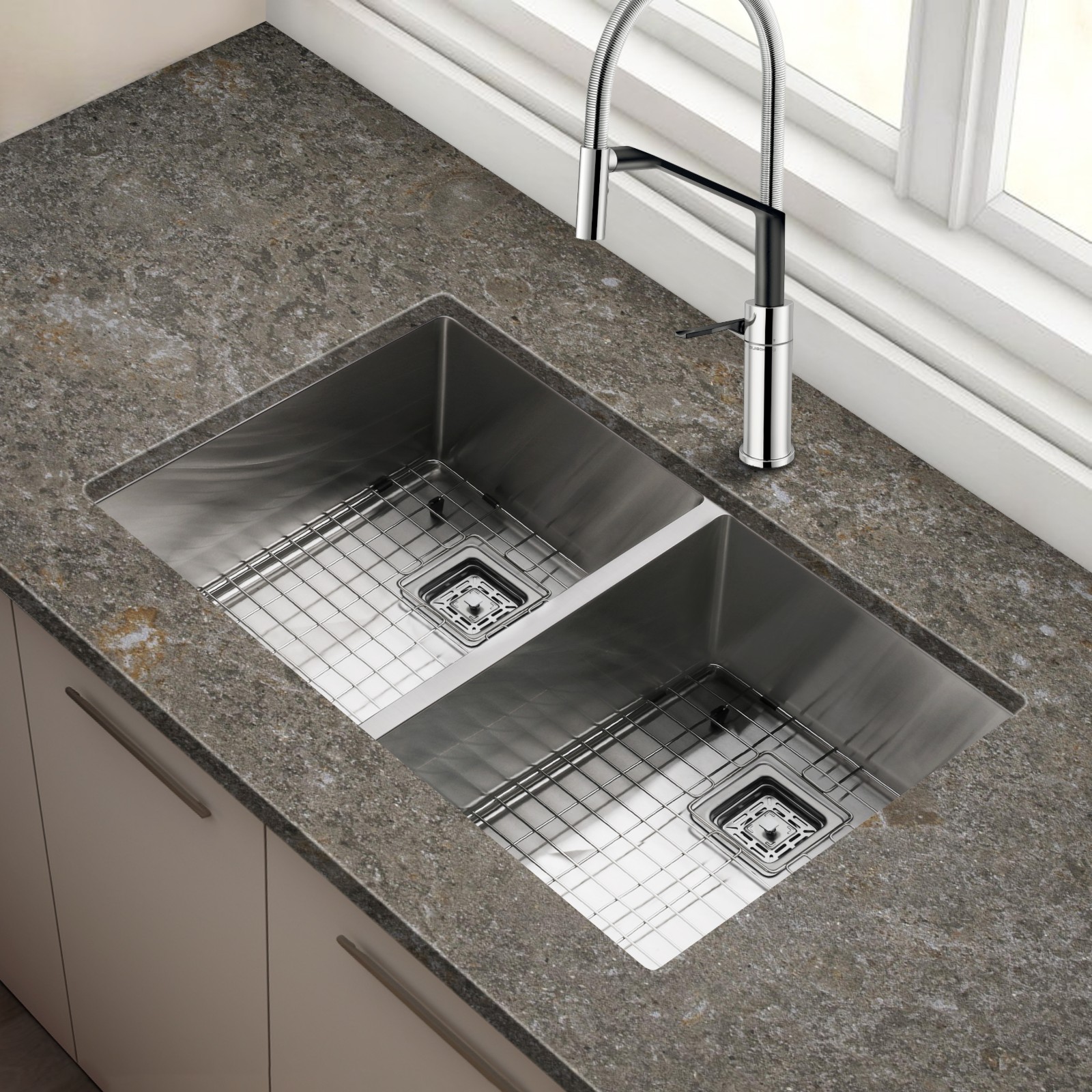 33" Undermount 18 Gauge Stainless Steel Double Bowl Kitchen Sink with Accessories